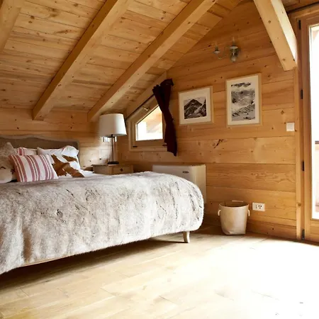 Amelie Chamonix Mont Blanc